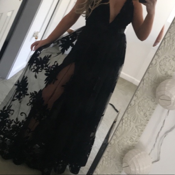 Black prom dress - Picture 2 of 4